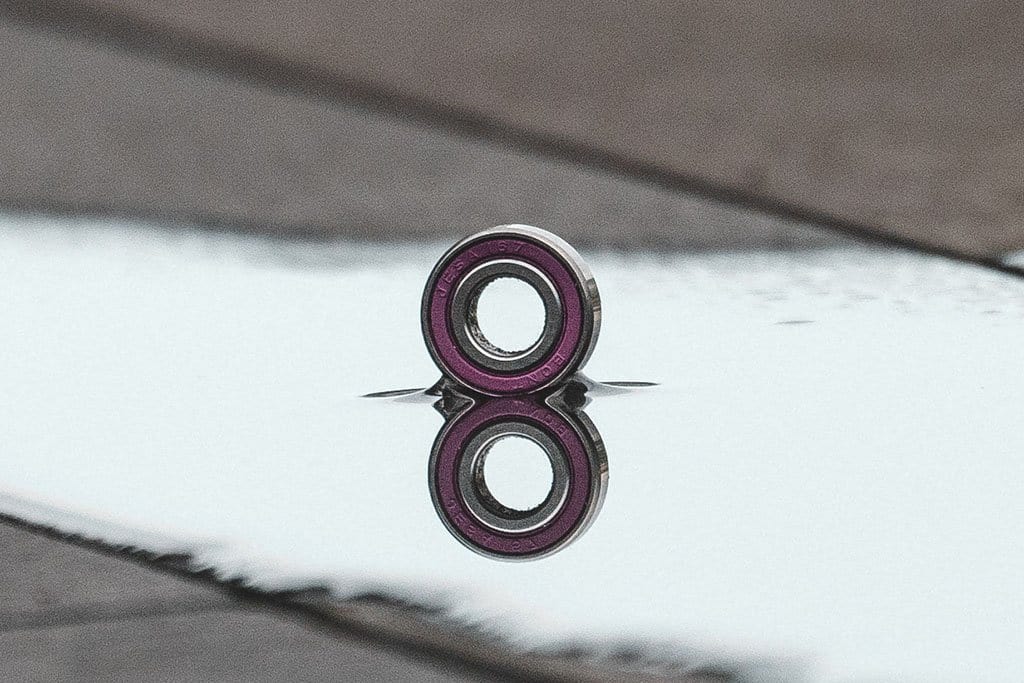 Precision Bearings in Speed Skating: Ceramic vs Swiss vs Steel